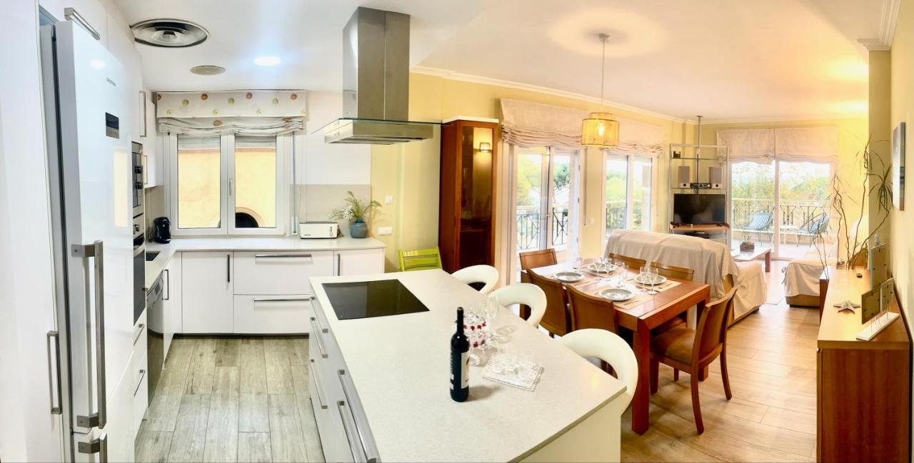 Seahomes Vacations - Nautic Maritime Apt 블랑스 외부 사진